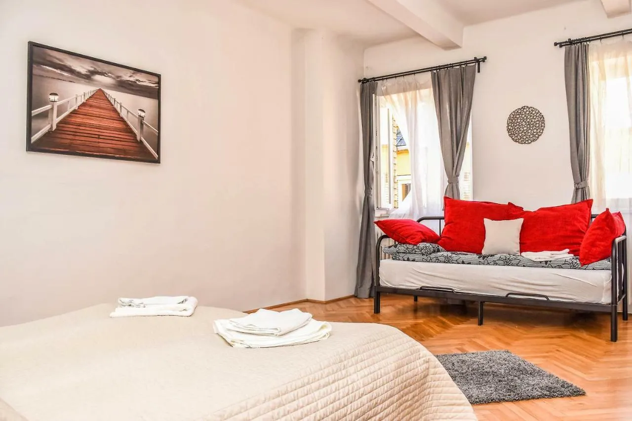 Diamond Astoria 4 Apartment Budapest 0*,  Hungary