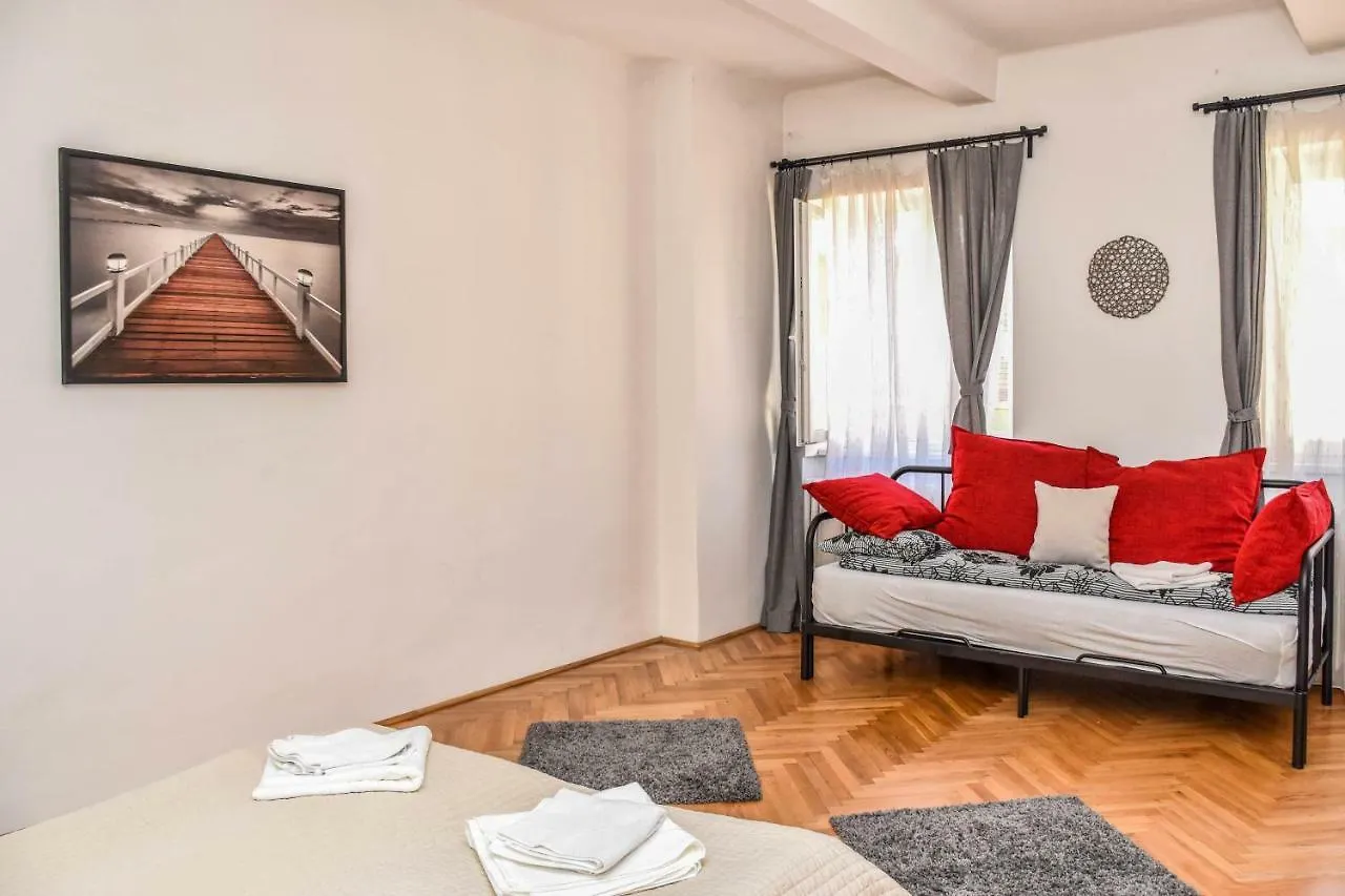 Diamond Astoria 4 Apartment Budapest